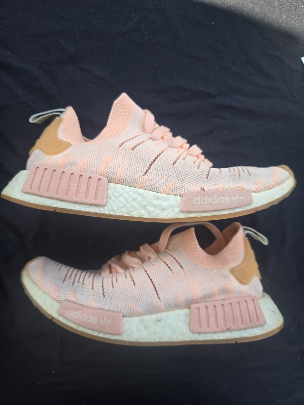Adidas NMD R1 Primeknit Pink Peach Sneakers
